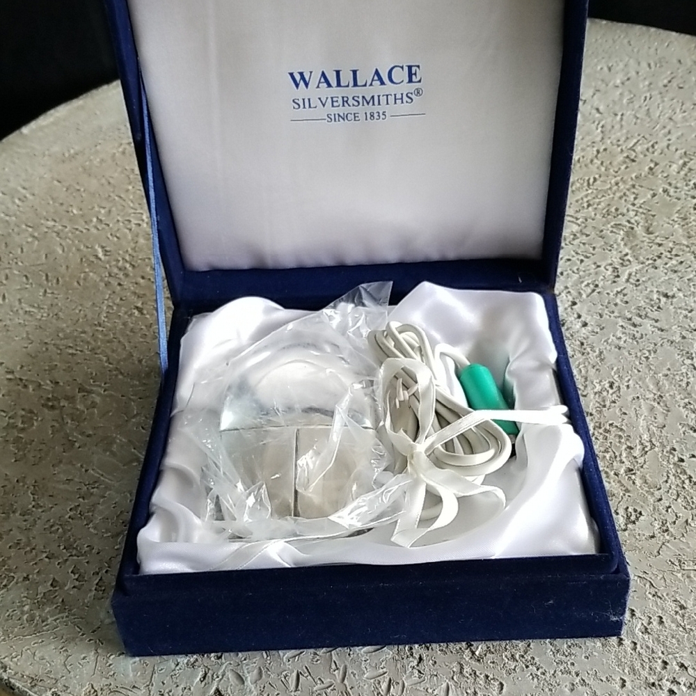 Wallace Silversmiths Crystal Mouse with White Cord